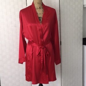 Victoria Secret Satin Robe Long sleeves Red Size L washable      #315